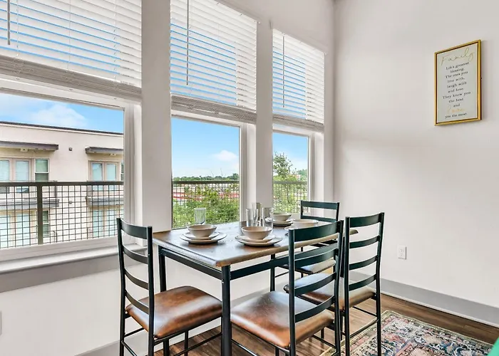 Apartment Modern 2bd 2ba Flat Gym And Pool Heart Of Downtown Fort Worth
