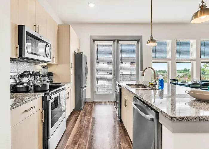 Apartment Modern 2bd 2ba Flat Gym And Pool Heart Of Downtown Fort Worth